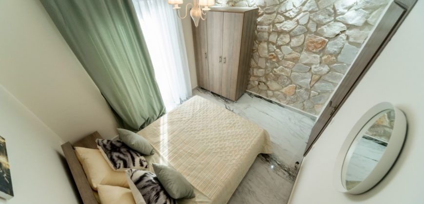 Sunny apartment Nika