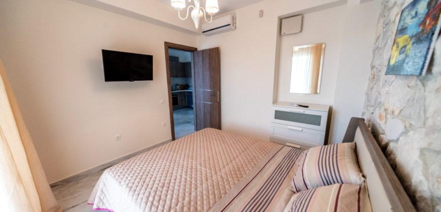 Sunny apartment Nika