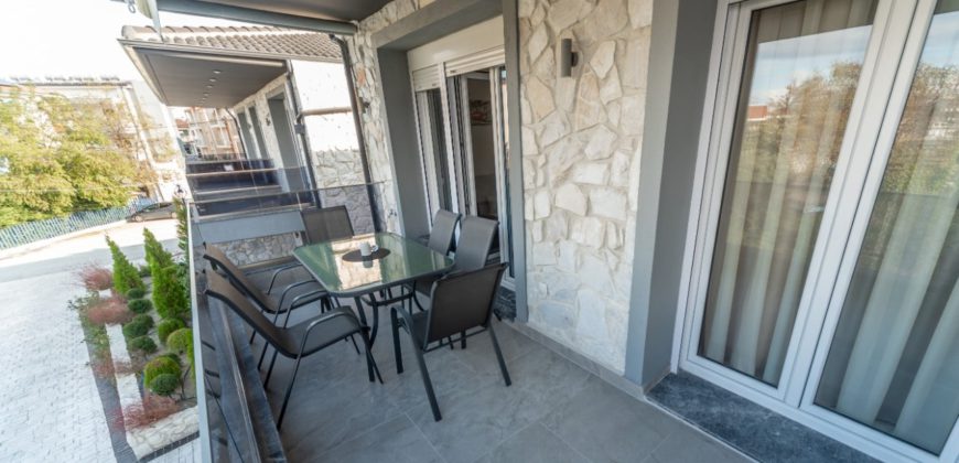 Sunny apartment Nika